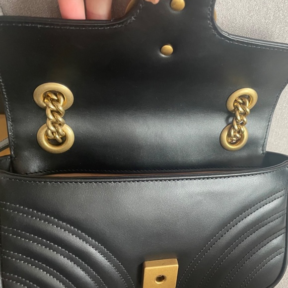 Like new!! Worn twice! Gucci mini Marmont - Picture 3 of 6